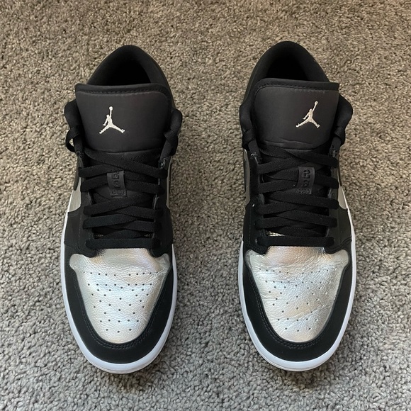Jordan 1 Low SE Black Metallic Silver Mens 10.5 Women’s 12 main image 6